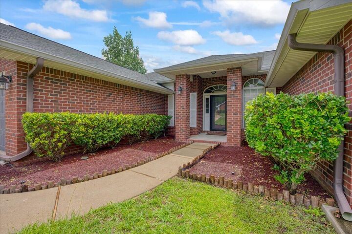 Property Photo:  310 Sidewinder Loop  FL 32536 