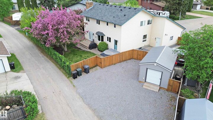 Property Photo: 6 Marlboro Place AB T7X 2P1
