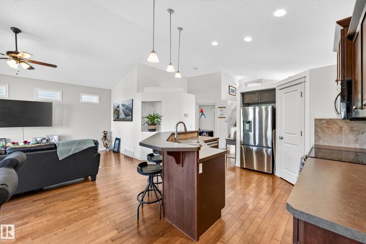 Property Photo: 100 Napoleon Crescent AB T8N 3L8