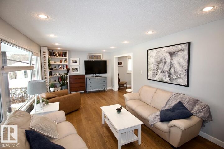 Property Photo: 1047 Adamson Crescent AB T8A 1E4