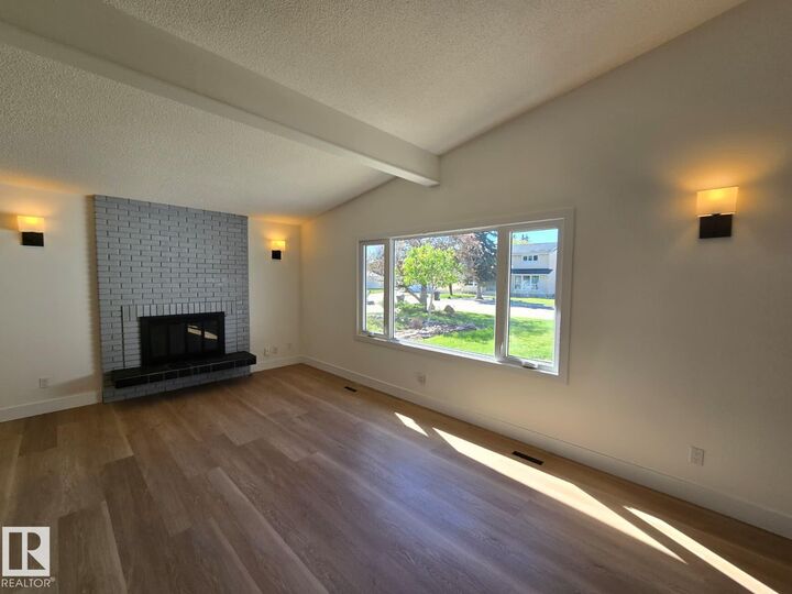 Property Photo: 18526 86A Avenue NW AB T6T 1J6