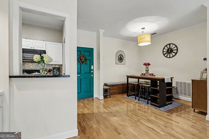 Property Photo:  2921 Lenox Road #306  GA 30324 