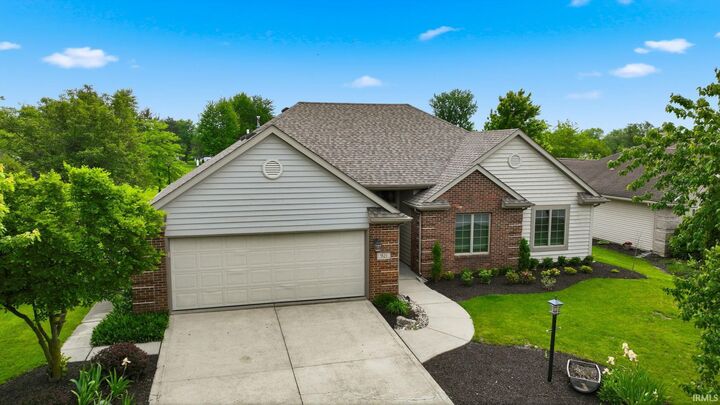 Property Photo:  921 Autumn Ridge Lane  IN 46804 