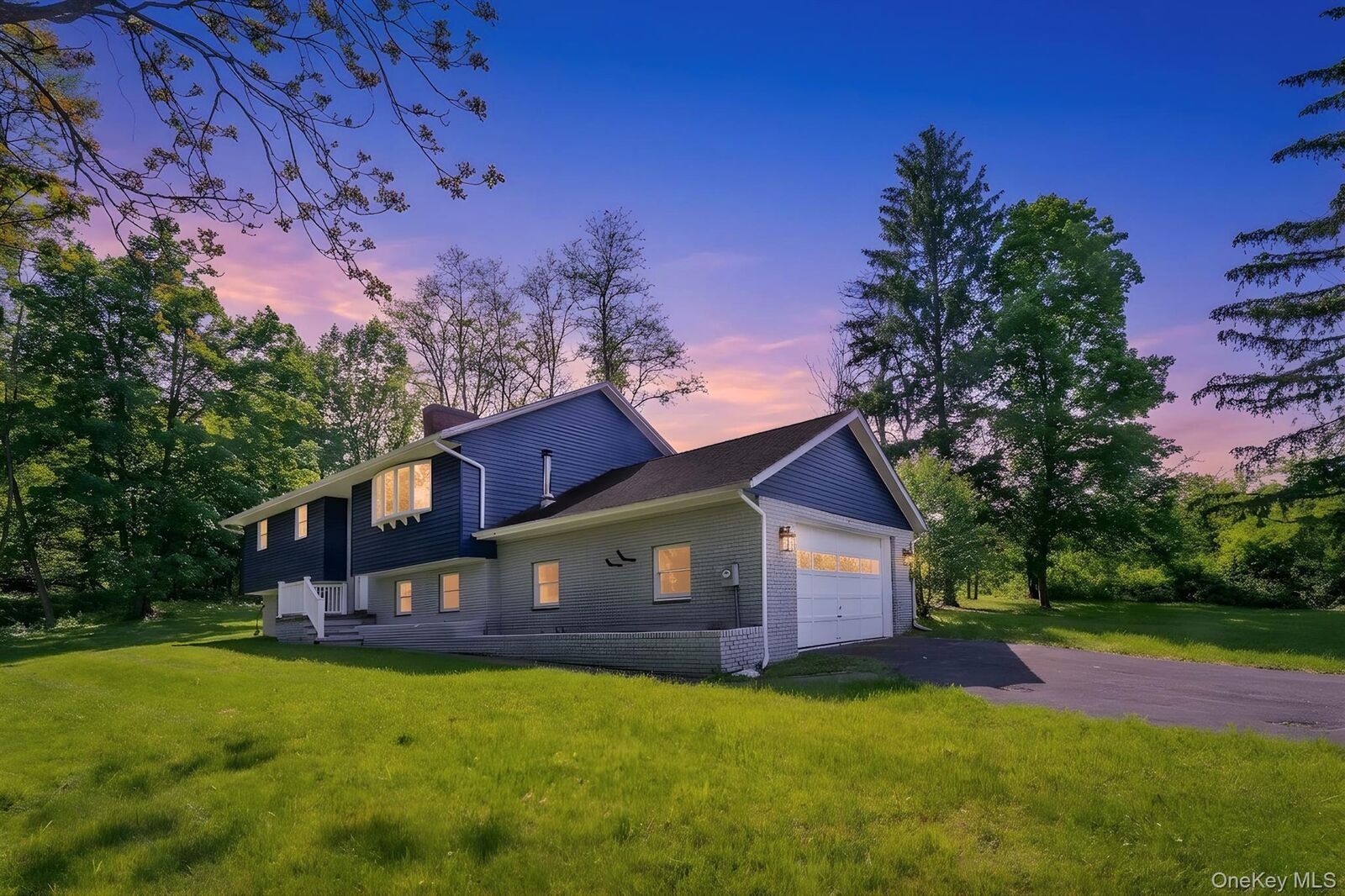 Property Photo:  484 Dewitt Mills Road  NY 12401 
