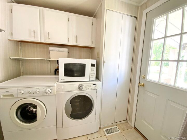 Property Photo:  18 Cook Lane  NY 12561 