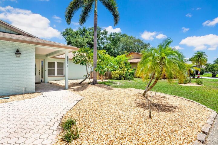 Property Photo: 11775 112th Avenue FL 33778