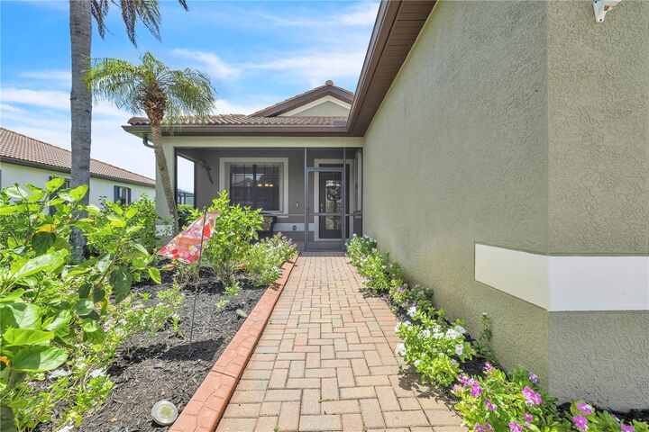 Property Photo:  10282 Templeton Lane  FL 33913 