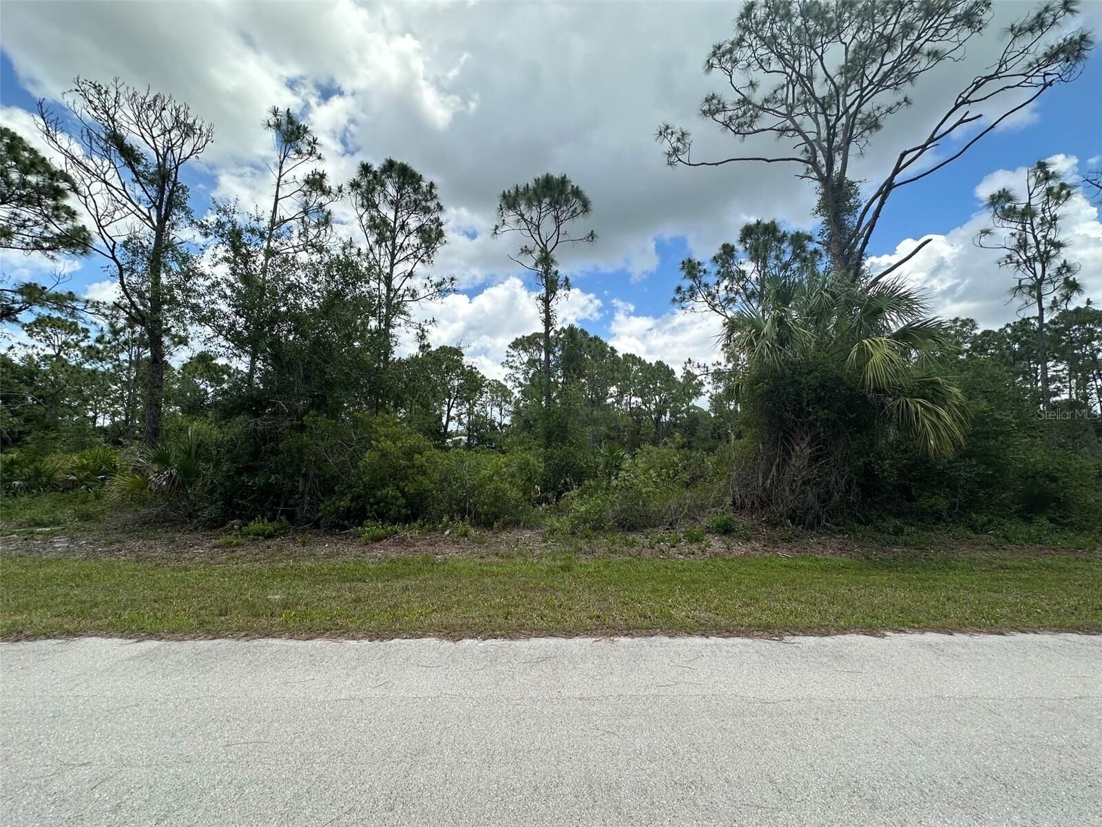 Property Photo: 26468 Hapsburg Road FL 33955