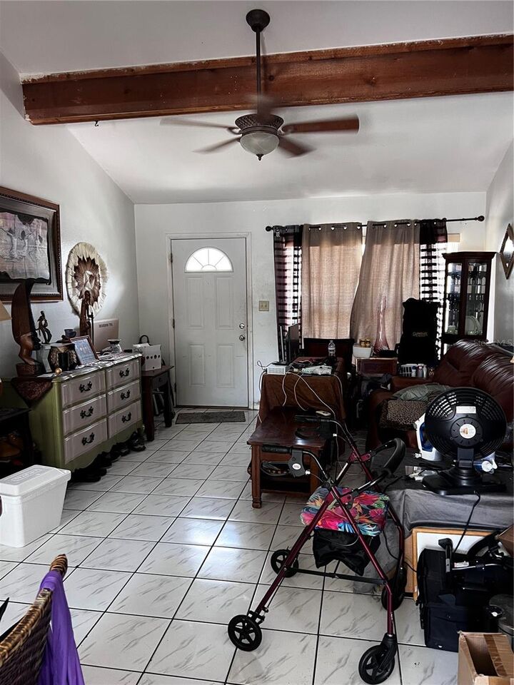 Property Photo: 131 San Blas Avenue FL 34743