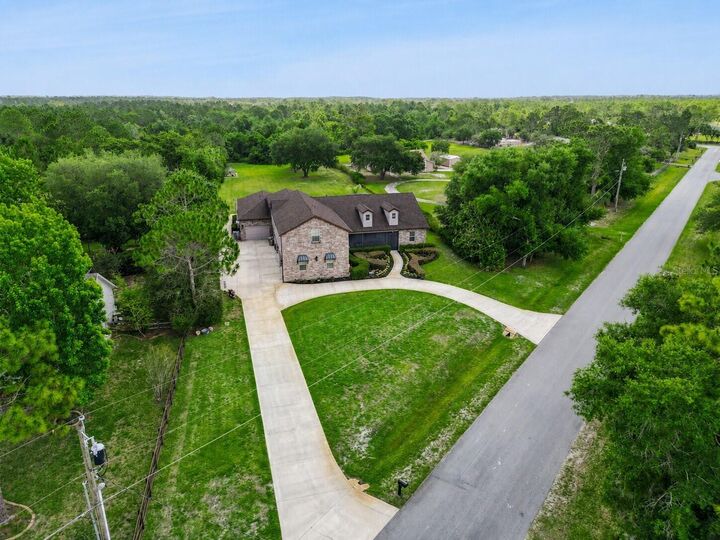 Property Photo:  2075 Mustang Court  FL 34771 