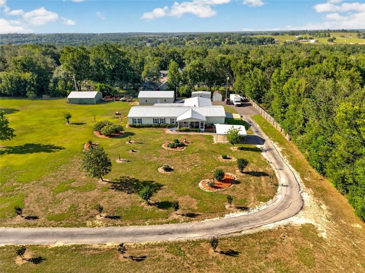 Property Photo:  9706 US Highway 301  FL 33525 