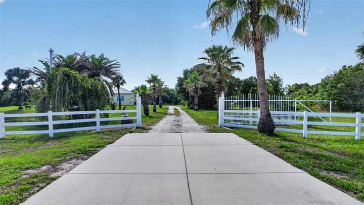 Property Photo:  1210 408th Court E  FL 34251 