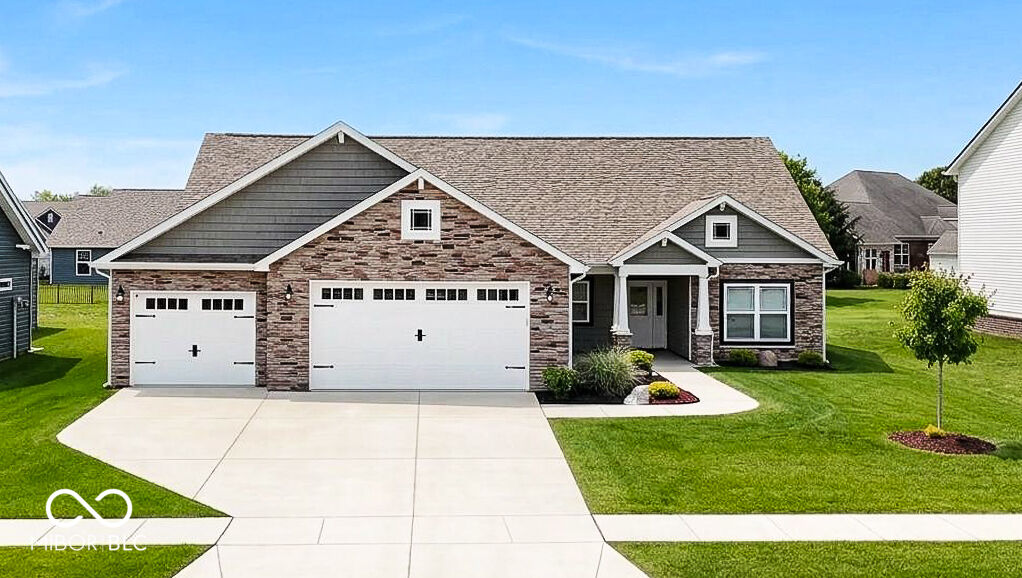 Property Photo:  817 Detford Street  IN 46052 