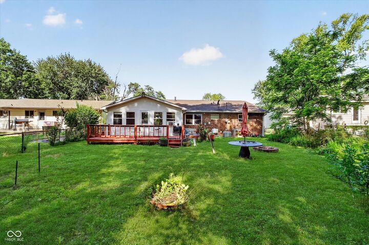 Property Photo:  504 Magnolia Drive  IN 46168 