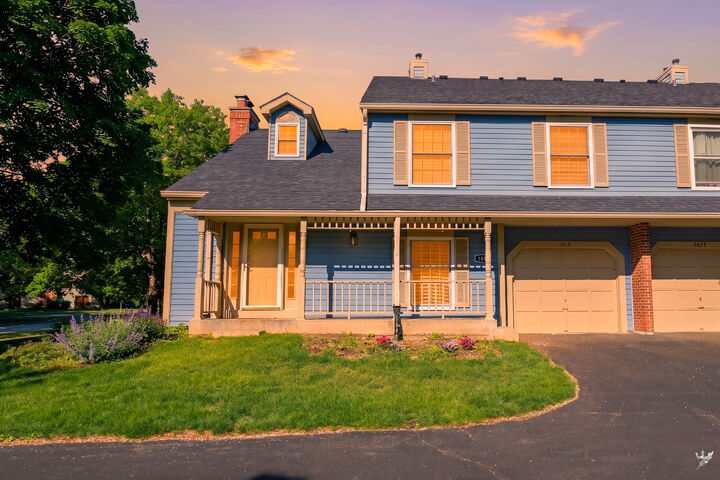 Property Photo: 1417 Queensgreen Circle IL 60563
