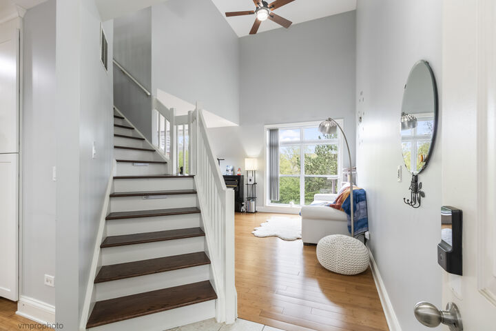 Property Photo:  308 Lunt Avenue  IL 60193 