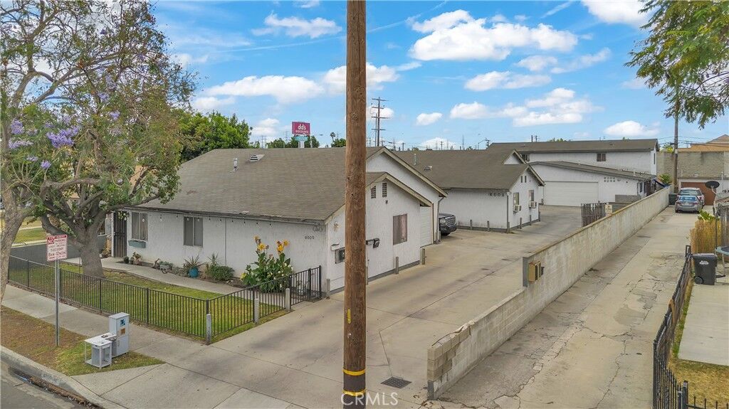 Property Photo:  6000 Ludell  CA 90201 