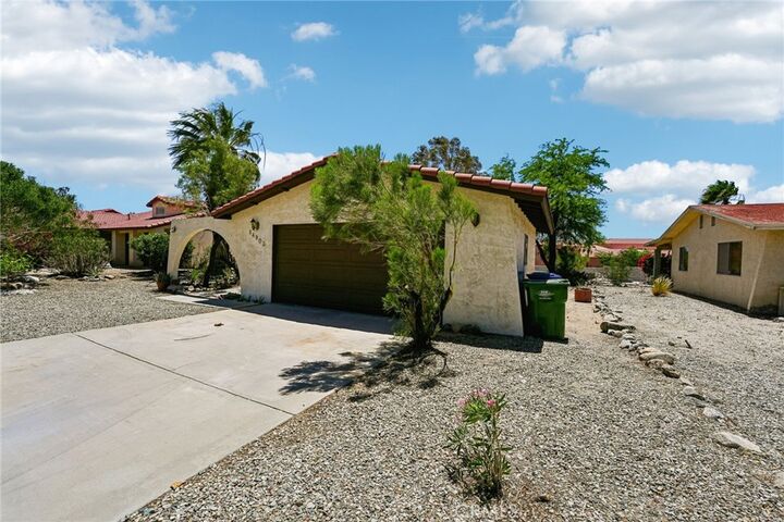 Property Photo:  64903 Oakmount Avenue  CA 92240 