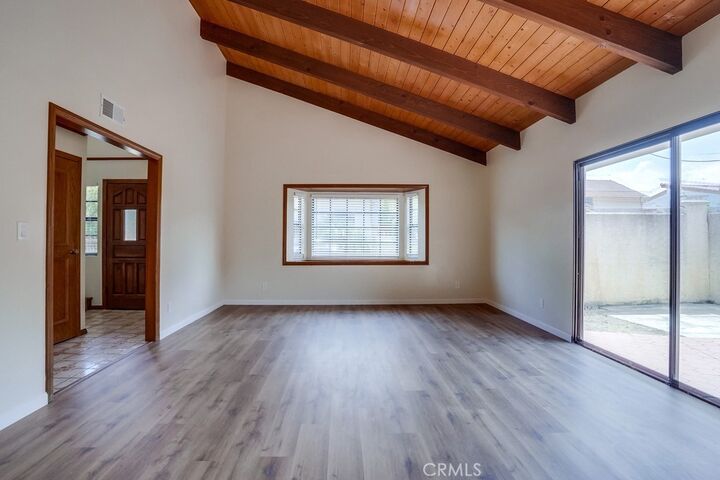 Property Photo:  1307 Mackay Lane  CA 90278 