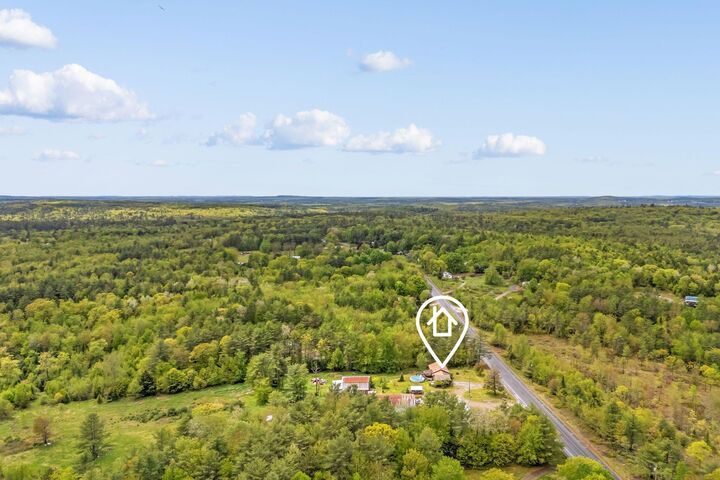 Property Photo:  581 Rockland Road  ME 04348 