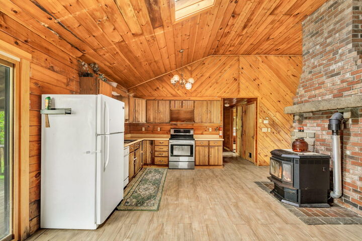 Property Photo: 581 Rockland Road ME 04348