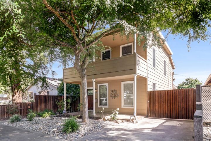 Property Photo: 3056 6th Avenue CA 95817