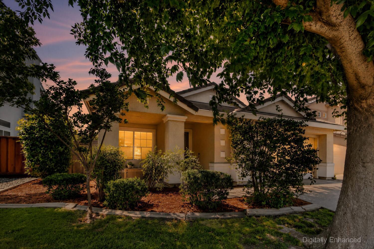 Property Photo:  5319 Calabria Way  CA 95835 
