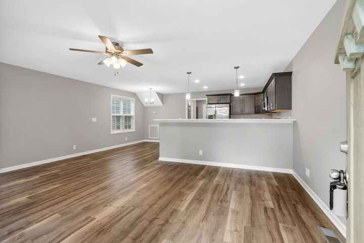 Property Photo: 716 Perkins Ave TN 37040
