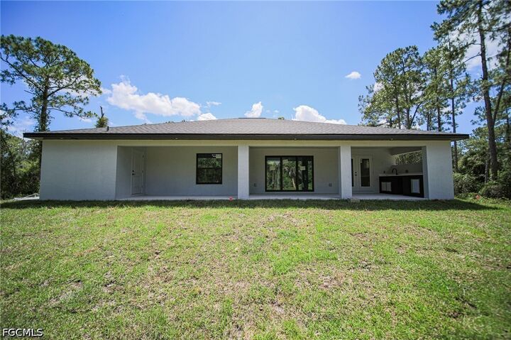 Property Photo: 1621 Eighth Avenue FL 33972