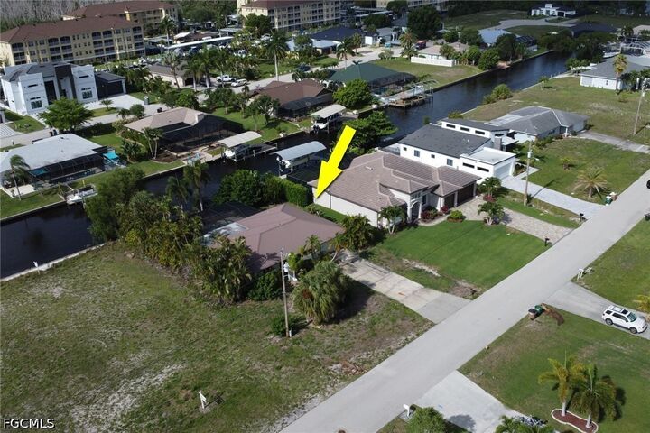 Property Photo:  1890 Coral Point Drive  FL 33990 