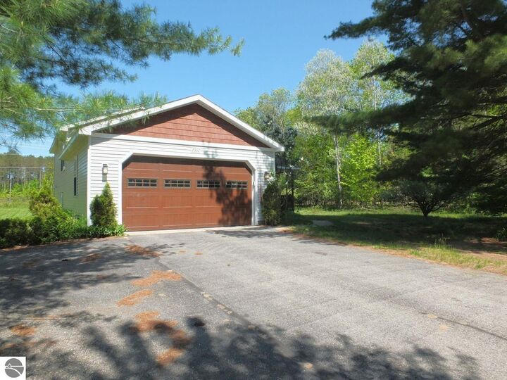 Property Photo: 2332 Arthur Court MI 49685
