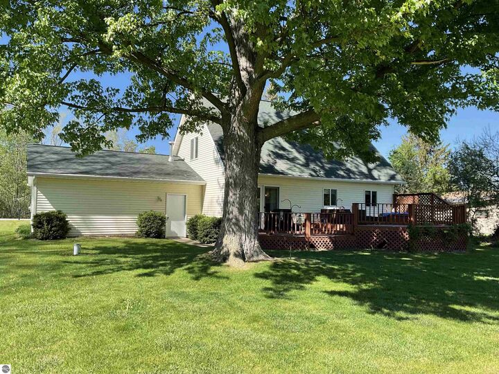 Property Photo:  270 Witbeck Drive  MI 48617 