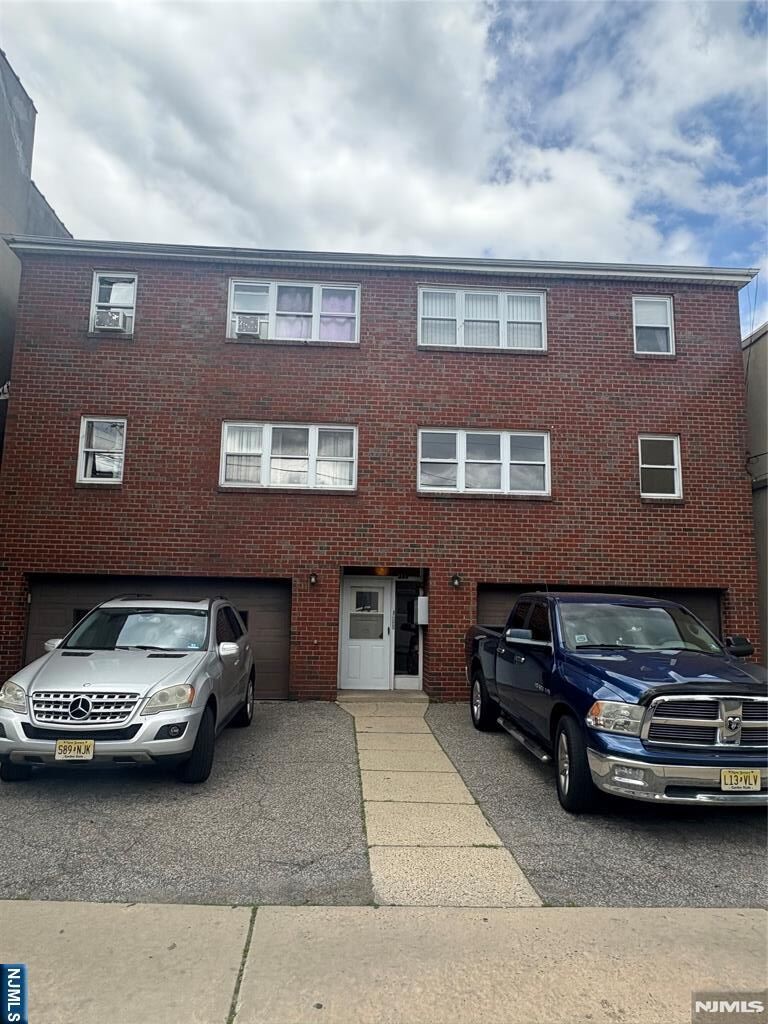 Property Photo:  399 Walker Street 1B  NJ 07022 
