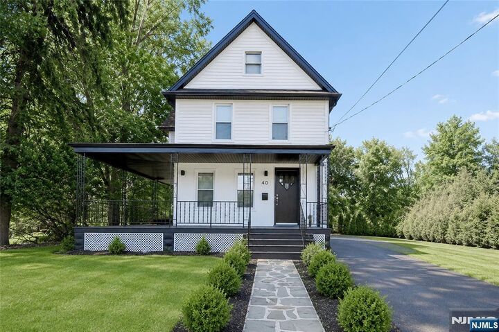 Property Photo:  40 Grant Avenue  NJ 07626 