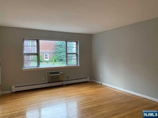 Property Photo:  129-131 6th Street Apt 1  NJ 07022 