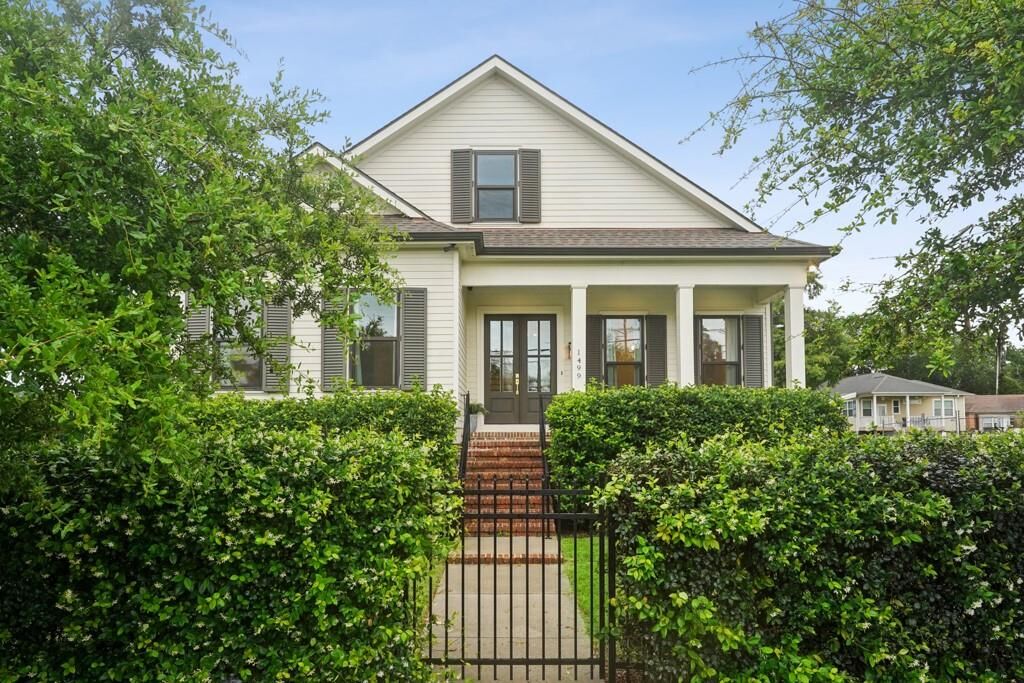 Property Photo:  1495-1499 Prentiss Avenue  LA 70122 