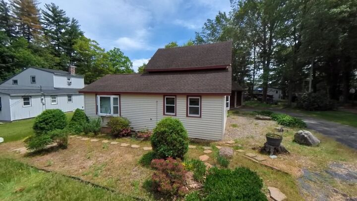 Property Photo:  33 Coopers Grove Road  NH 03848 