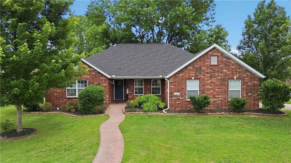 Property Photo:  3813 SW Mason Road  AR 72713 