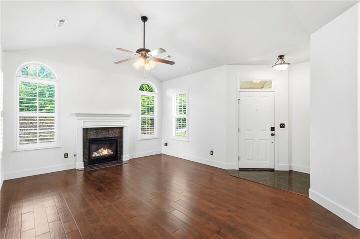 Property Photo: 2100 W New Hope Road 1103 AR 72758