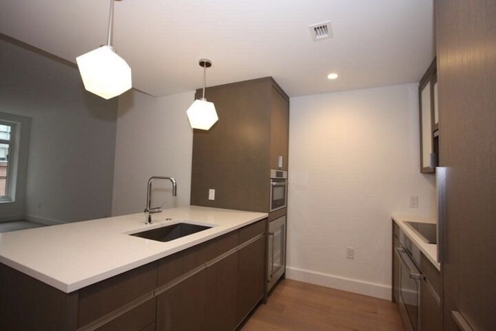 Property Photo: 100 Lovejoy Wharf 10M MA 02114