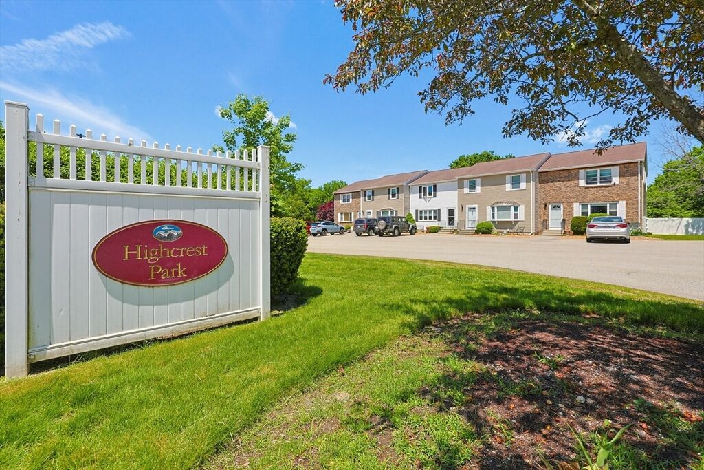 Property Photo:  3 Highcrest Park 3  MA 01570 
