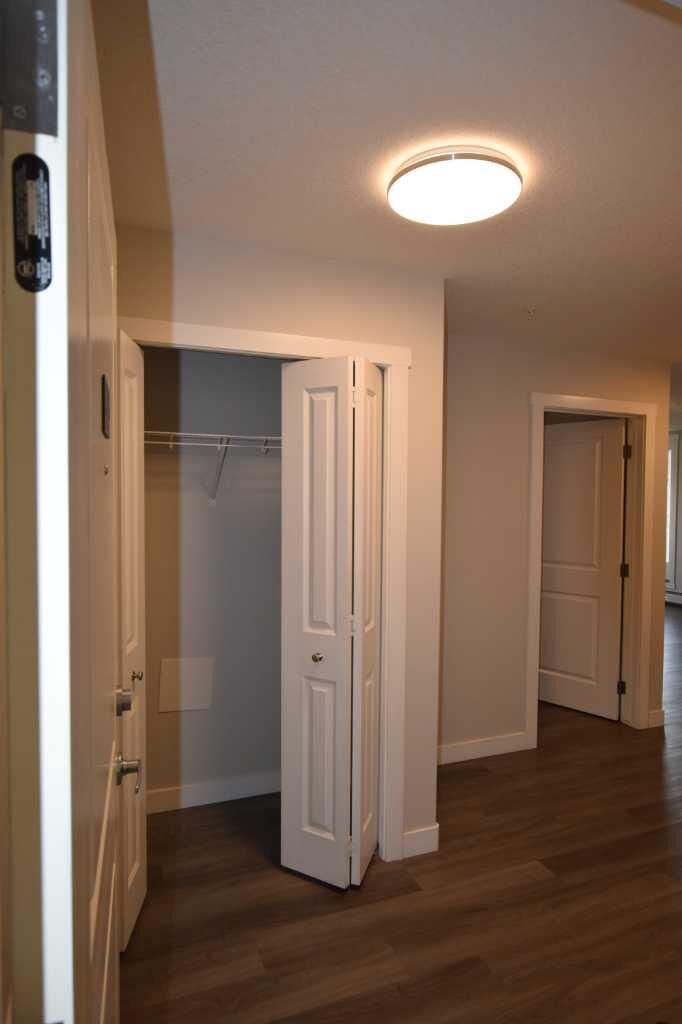 Property Photo: 6118 80 Avenue NE 2318 AB T3J 0S6