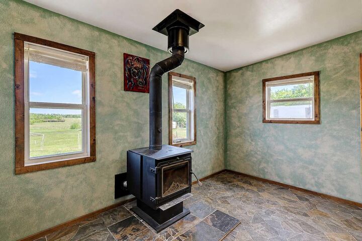 Property Photo:  743001 Range Road 51  AB T0H 3C0 