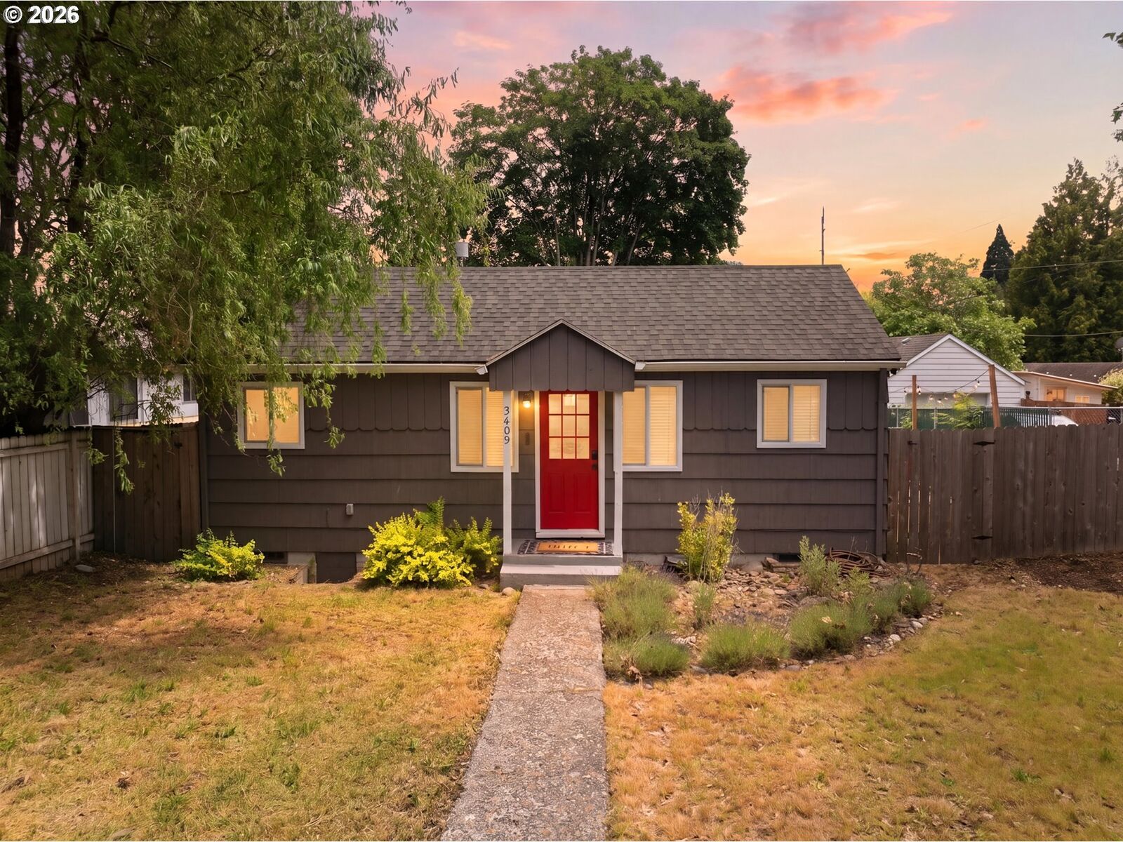Property Photo:  3605 M St  WA 98663 
