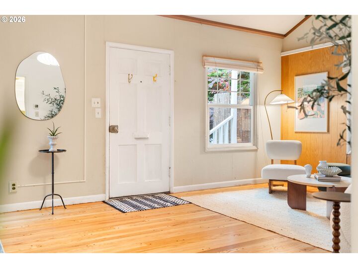 Property Photo: 105 NE 66th Ave OR 97213