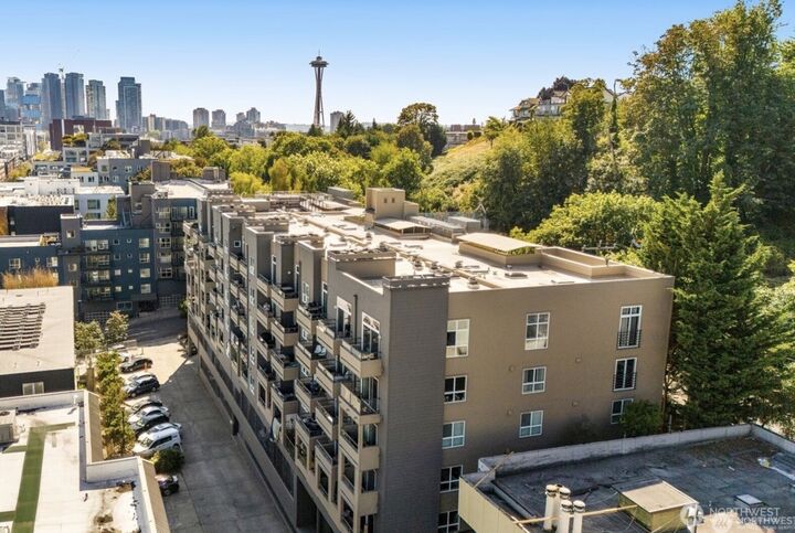 Property Photo:  1504  Aurora Avenue N 210  WA 98109 