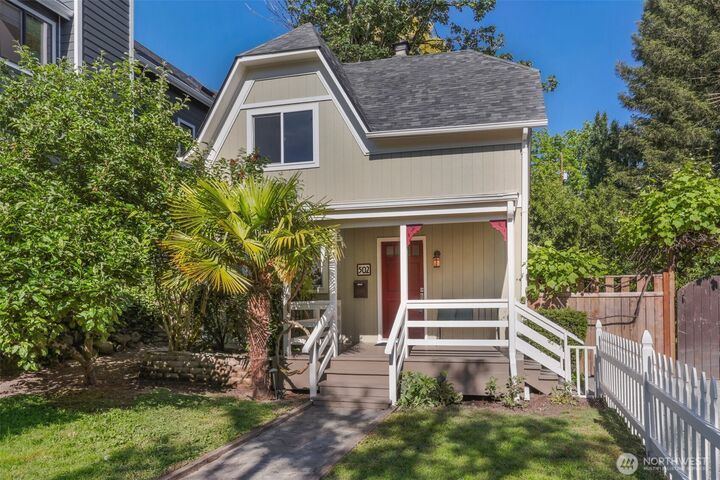 Property Photo: 502 32nd Avenue WA 98122