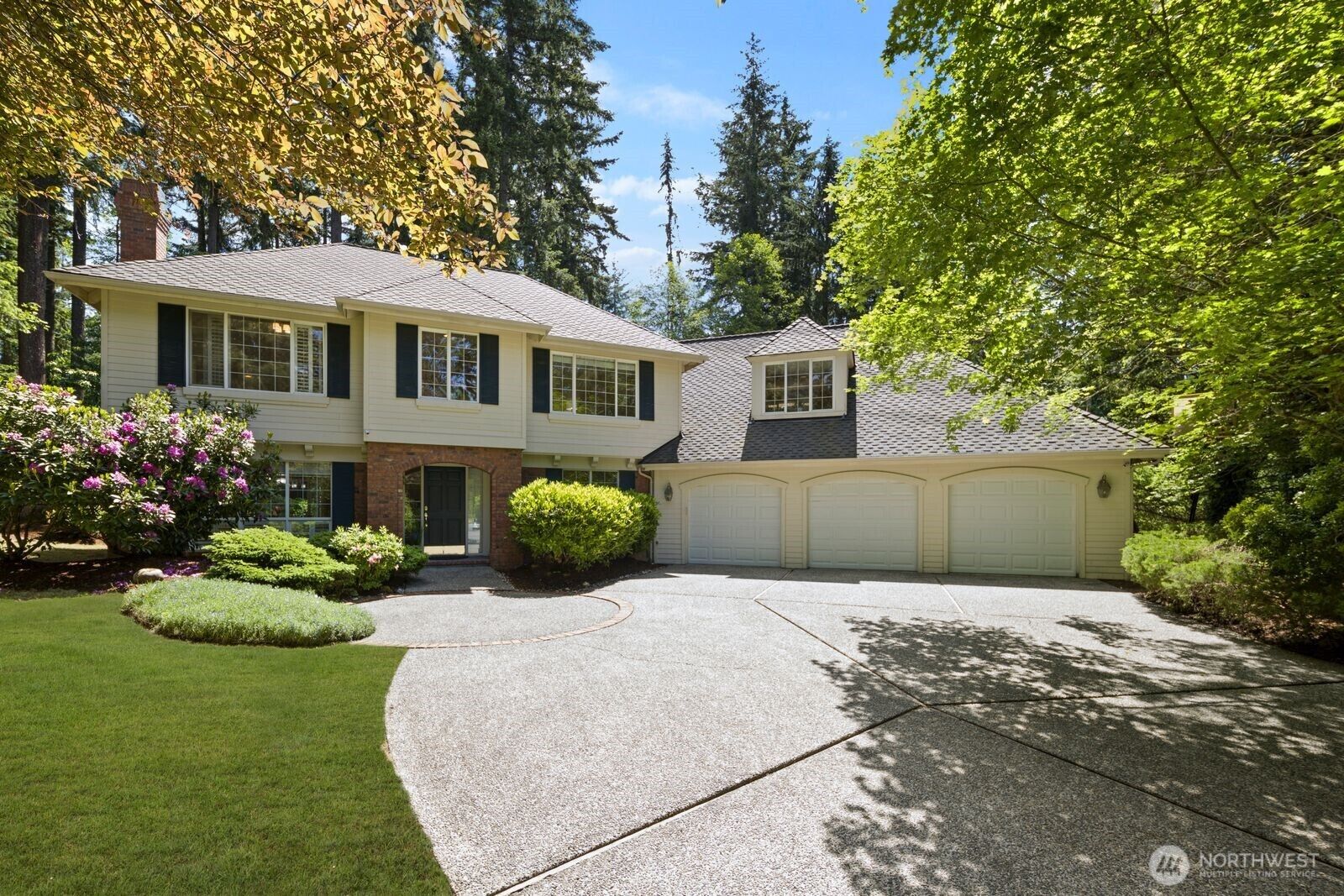 Property Photo:  7700  234th Place NE  WA 98053 