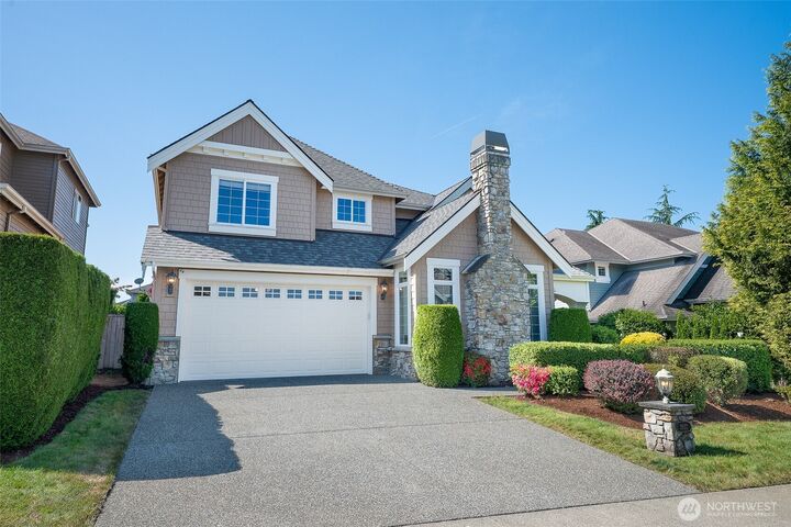 Property Photo:  3932  221st Place SE  WA 98021 