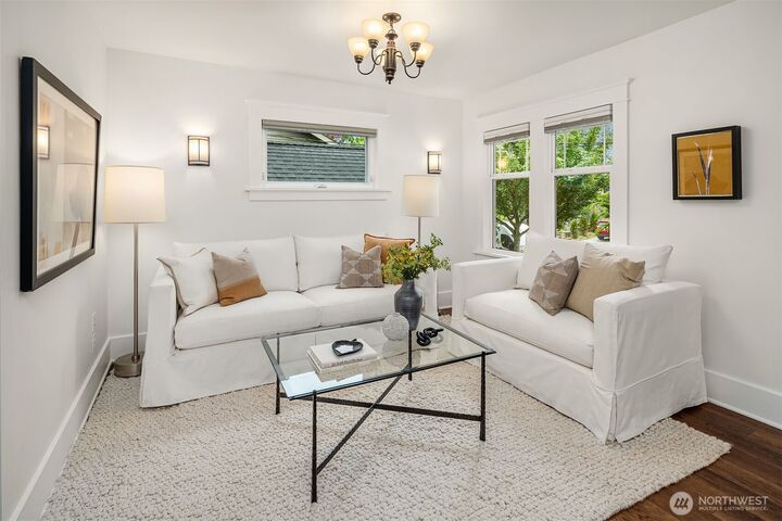 Property Photo: 519 27th Avenue WA 98122